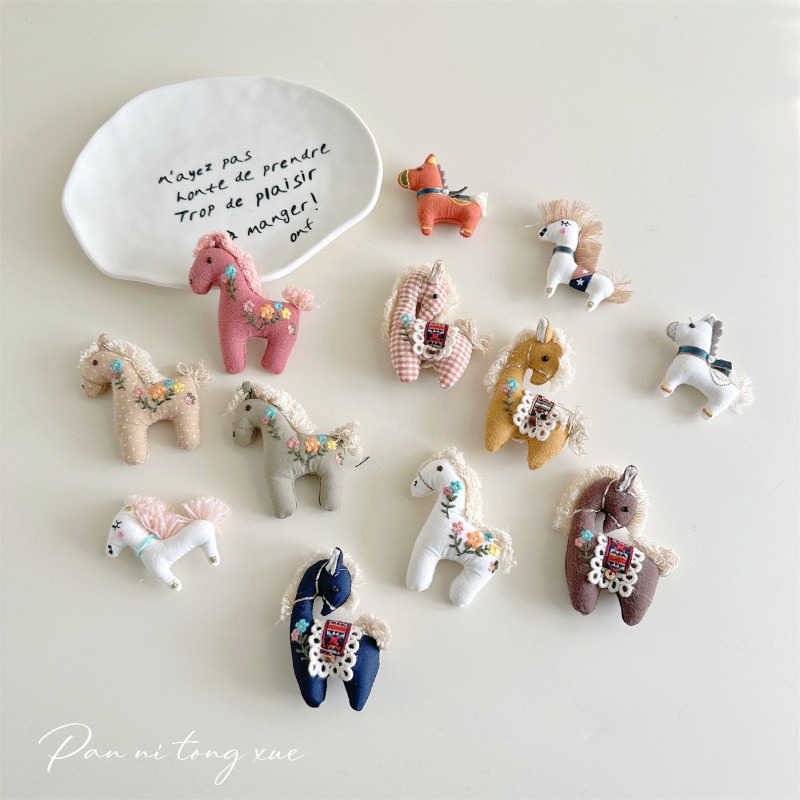 Women Shoes Must Have - Adorable Hand Stuffed Pony Brooch Korean