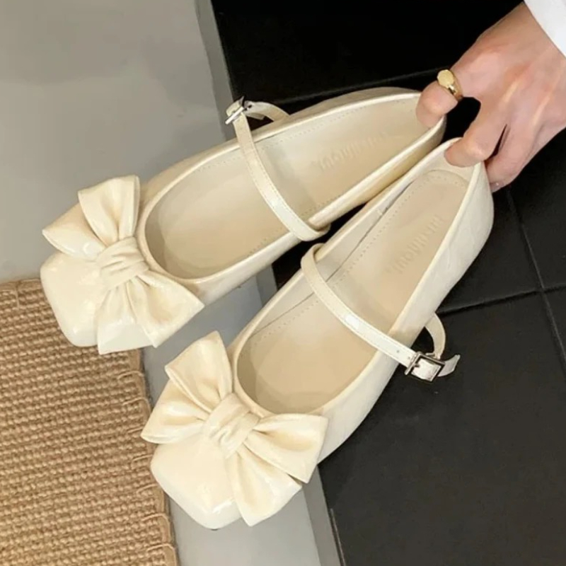 Women Shoes Brands - Cute Bowknot Square Toe Design Gold