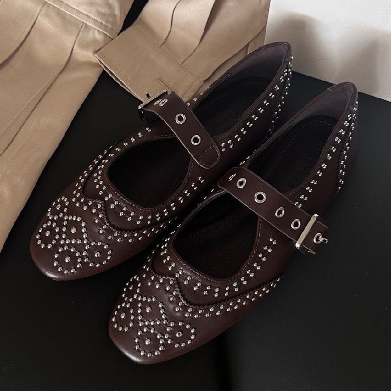 Retro Rivet Buckle Design Flat - đánh giá và giá Women Shoes Brands