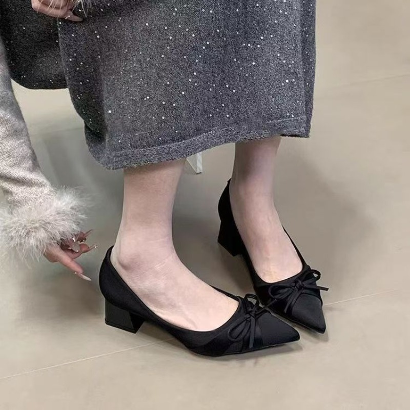 Retro Mid-length Single Shoes  - đánh giá và giá Women Shoes Casual