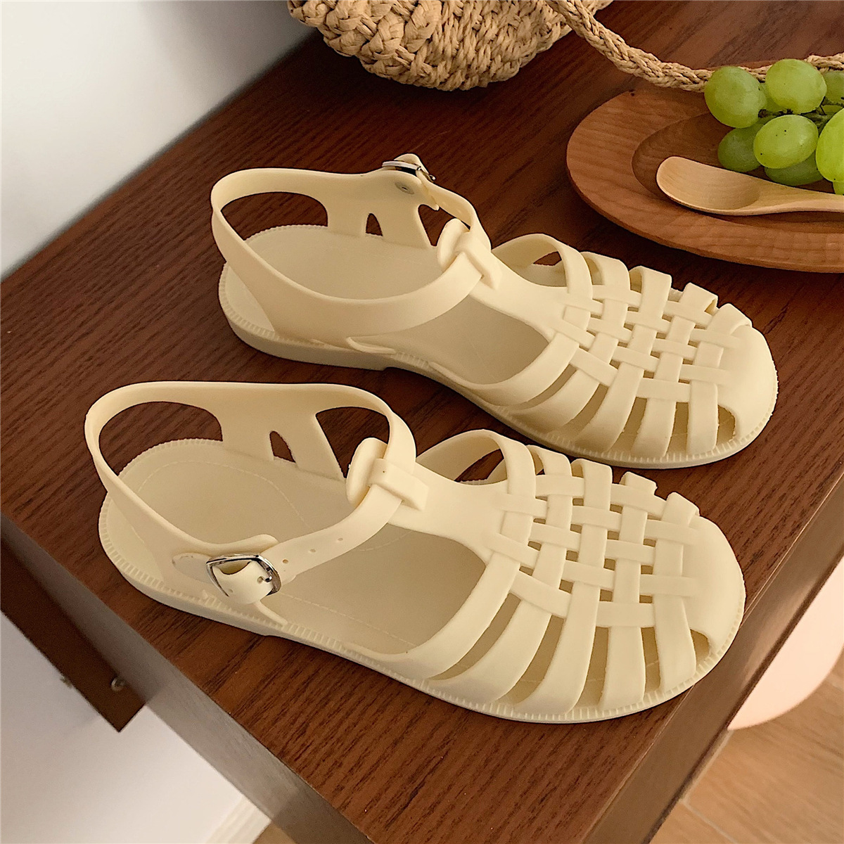 XIXITIAO Vintage Hollow Woven  - đánh giá và giá Jelly Sandal Women