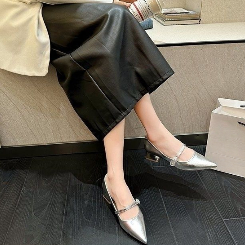 Pointed Toe With Medium Heels  - đánh giá và giá Women Shoes Quick Delivery