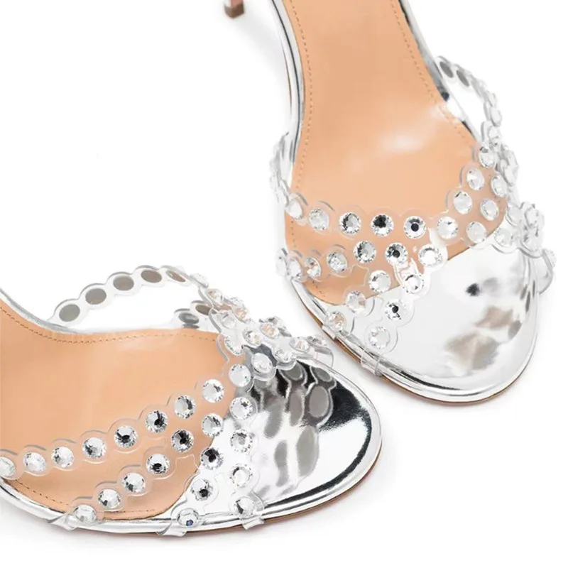 Socialite Plus Size Silver Hee - đánh giá và giá Jelly Sandal Women